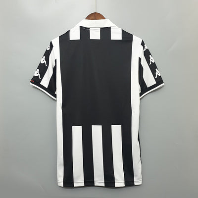 Juventus Home 1999/00 Retro football shirt