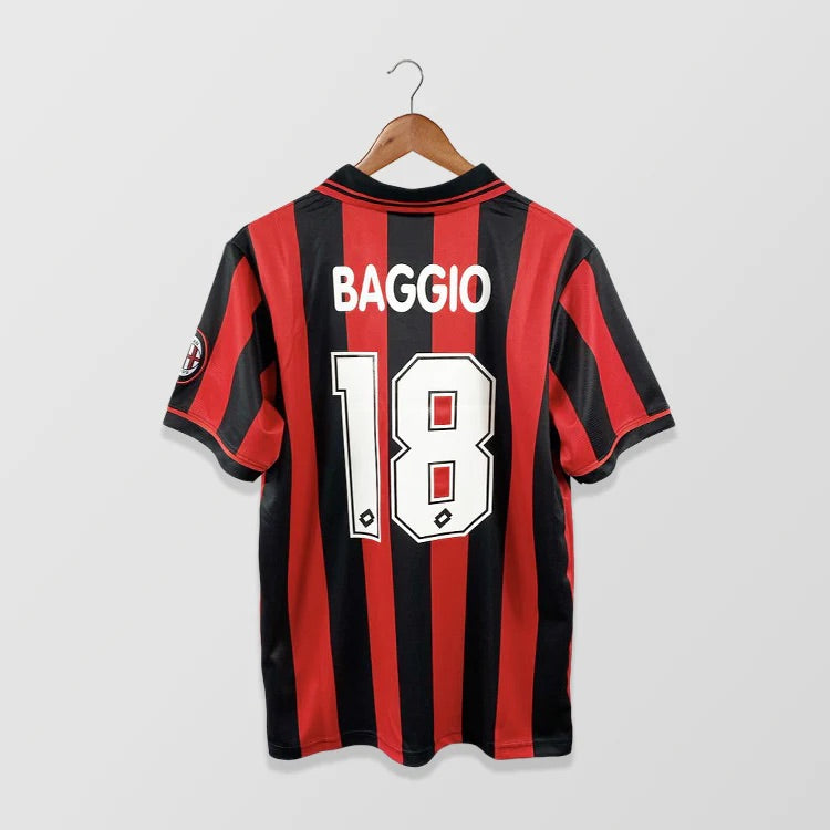 AC Milan 1996/97 Home - Retro Football Shirt - Baggio 18